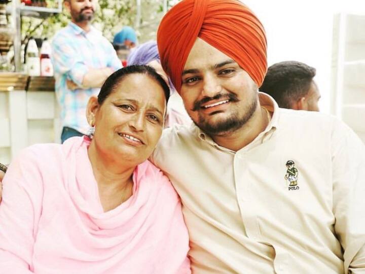 Sidhu Moose Wala mother charan kaur wrote emotional post on Sidhu Moose Wala death Sidhu Moose Wala Death: 'हम लड़ेंगे... हत्यारे को दुनिया के सामने लाएंगे', सिद्धू मूसेवाले की मां ने यूं किया बेटे को याद