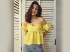 Anushka Sharma Photo: कैजुअल आउटफिट में दिखना चाहती हैं स्टनिंग? तो अनुष्का शर्मा के इन लुक्स को करें रिक्रिएट