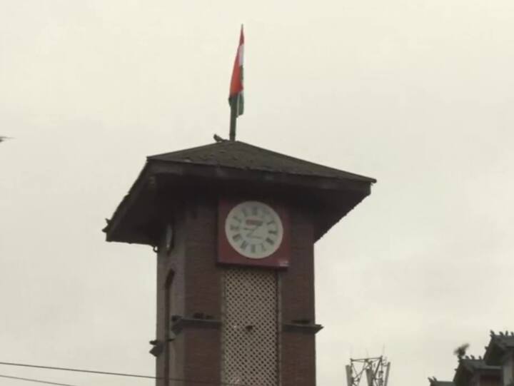 Tricolour Flies High Atop Clock Tower At Lal Chowk In J&K's Srinagar. (Photo: Twitter/ANI)