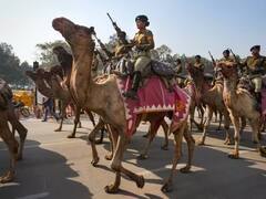 गणतंत्र दिवस परेड में पहली बार दिखी BSF की महिला ऊंट सवार की टुकड़ी, शाही पोशाक बनी आकर्षण का केंद्र