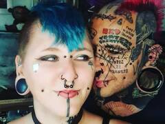 Tattoos: આ કપલના શરીરમાં 360 થી વધુ ટેટૂ છે, 54 જગ્યાએ વીંધાવ્યું છે, જુઓ તસવીરો