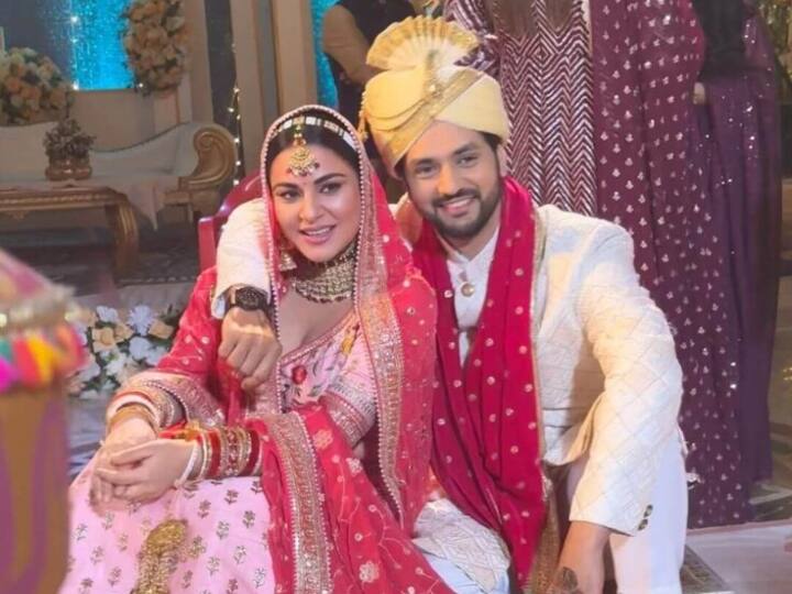 kundali bhagya actress preeta aka shraddha arya marry 10 times photo viral टीवी एक्ट्रेस श्रद्धा आर्या ने की 10वीं 'शादी', तस्वीर देख हैरत में पड़े लोग, आखिर क्या है माजरा?