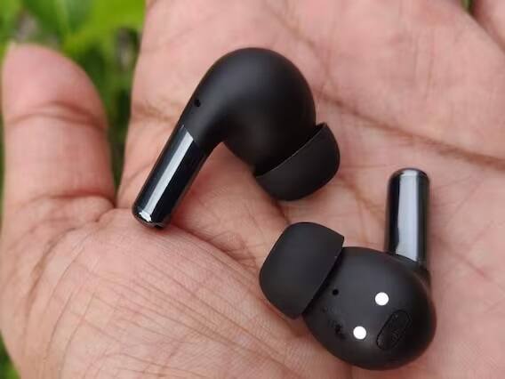 OnePlus Buds Pro 2 10,000 રૂપિયાની કિંમતની સાથે લૉન્ચ થઇ શકે છે. આ ઇયરબડ્સ ફાસ્ટ પેયરિંગને સપોર્ટ કરશે સાથે જ આમાં ગૂગલ Spatial ઓડિયો ફિચર પણ આપવામાં આવ્યુ છે.