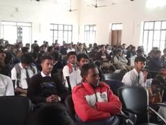 पीएम मोदी ने छात्रों के संग की 'परीक्षा पे चर्चा', गोरखपुर के छात्र बोले- यह गुरुमंत्र काफी काम आएगा