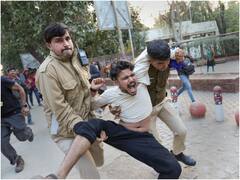 दिल्ली यूनिवर्सिटी में डॉक्यूमेंट्री की स्क्रीनिंग को लेकर बवाल, 24 छात्र हिरासत में, धारा 144 लागू