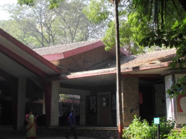 Maharashtra Tata Institute of Social Sciences warns students against screening BBC documentary in college campus BBC Documentary Row: TISS ने छात्रों को दी चेतावनी, कहा- 'अगर बीबीसी डॉक्यूमेंट्री की स्क्रीनिंग हुई तो...'