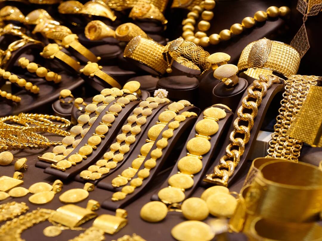 Gold, Silver Price Today : ஹேப்பி நியூஸ் மக்களே... குறைந்தது தங்கம் விலை... இன்றைய நிலவரம் இதுதான்...!