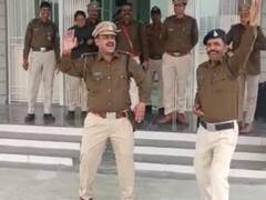 गणतंत्र दिवस पर पुलिसवालों ने लगाए जमकर ठुमके, वायरल वीडियो ने सोशल मीडिया पर मचाई धूम!