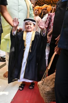 Abdu Rozik: शादी में शामिल होने के लिए ये क्या बन गए अब्दु रोजिक, नया लुक देखने के लिए जुटी फैंस की भीड़