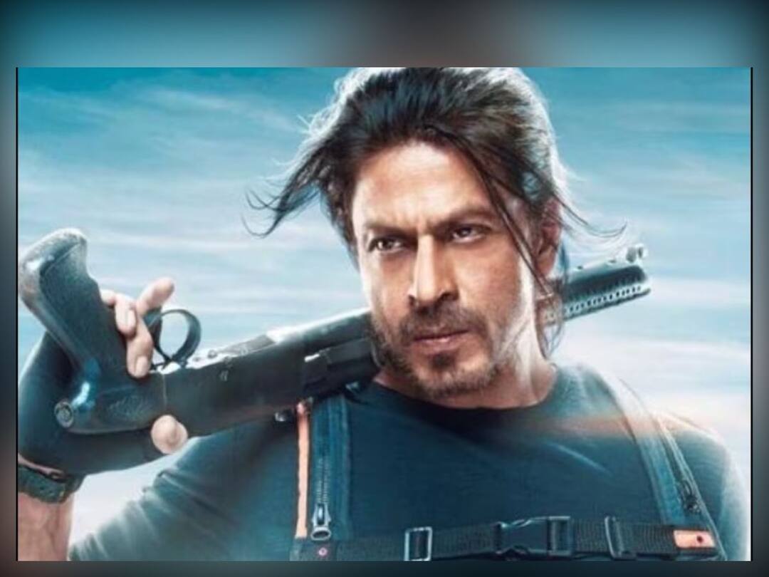 Pathan box office collection day 2 shah rukh khan deepika padukone john abraham Pathaan movie Pathan Box Office Collection Day 2: केजीएफ 2 अन् बाहुबली 2 लाही टाकलं मागे; दुसऱ्या दिवशी पठाणची छप्पर फाड कमाई