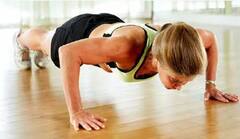 ਰੋਜ਼ਾਨਾ ਦੀਆਂ ਇਹ ਆਦਤਾਂ ਤੁਹਾਨੂੰ ਸਮੇਂ ਤੋਂ ਪਹਿਲਾਂ ਕਰ ਸਕਦੀਆਂ ਹਨ ਬੁੱਢਾ, ਅੱਜ ਤੋਂ ਹੀ ਪਾਓ ਕਾਬੂ