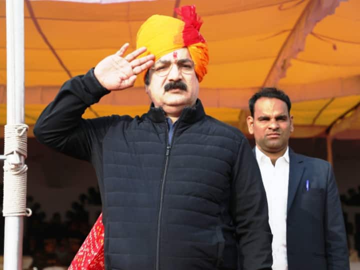 Rajasthan News, cabinet minister pratap singh khachariawas hoisted the flag ANN Rajasthan Politics: 'BJP ने आटे पर टैक्स लगा दिया है...' प्रताप सिंह खाचरियावास बोले- 'माहौल बनाकर टकराव पैदा कर रही सरकार'