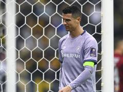 Al-Ittihad Fans Taunt Cristiano Ronaldo With Lionel Messi Chants After Al-Nassr's 1-3 Loss. WATCH