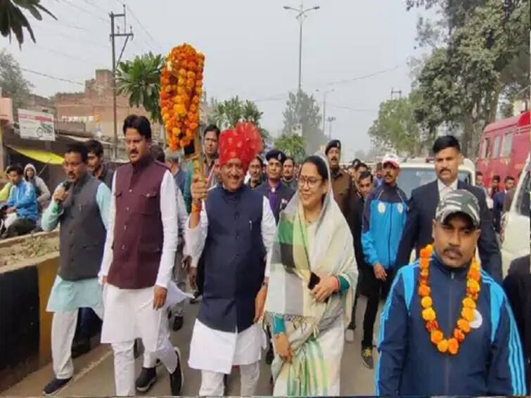 madhya pradesh mp and mla along with officers welcome to Khelo India Youth Games torch relay Khelo India Youth Gameની મશાલ ભીંડ પહોંચી, જાણો કયા-કયા નેતાઓ અને અધિકારીઓ જોડાયા રેલીમાં