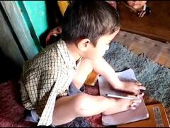 PHOTO : दैवाने हिरावले दोन्ही हात, पायांना दिले बळ; नंदुरबारच्या गणेशची संघर्षगाथा