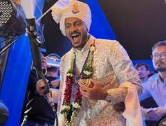 Video: ਭਾਰਤੀ ਆਲਰਾਊਂਡਰ ਅਕਸ਼ਰ ਪਟੇਲ ਨੇ ਮੰਗੇਤਰ ਮੇਹਾ ਨਾਲ ਲਏ ਸੱਤ ਫੇਰੇ, ਵਾਇਰਲ ਹੋਇਆ ਵੀਡੀਓ