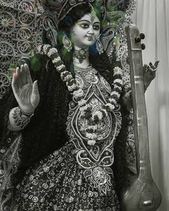 Basant Panchmi 2023: पटना, दरभंगा और मधुबनी में भी सरस्वती पूजा की धूम, मां शारदे की पूजा के लिए उमड़े श्रद्धालु, देखें खास तस्वीरें