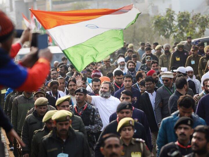 Lok Sabha Elections 2024 Survey Rahul Gandhi Bharat Jodo Yatra Mallikarjun Kharge Congress PM Narendra Modi Arvind Kejriwal Opposition राहुल गांधी की भारत जोड़ो यात्रा से कांग्रेस को कितना फायदा, क्‍या खरगे पर है लोगों का विश्वास? सर्वे में सामने आया सच