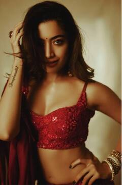 Bollywood : રશ્મિકા મંદન્ના છે આટલા કરોડની માલિક, જાણો ભવ્ય કાર કલેક્શન