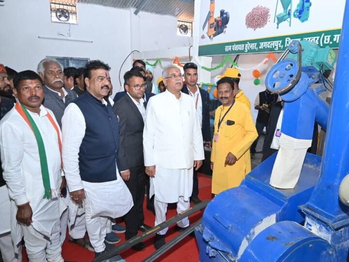 Chhattisgarh Bastar Rural Industrial Park Chief Minister Bhupesh Baghel Inaugurated ANN Republic Day पर युवाओं को मिला रोजगार का तोहफा, देश के पहले रूरल इंडस्ट्रियल पार्क का CM बघेल ने किया लोकार्पण