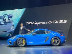 Porsche 718 Cayman GT4 RS Sports Car — First Look