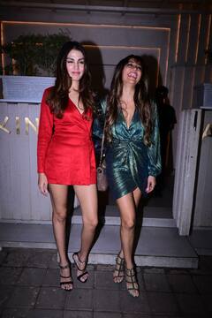 रेड ड्रेस में बिजली गिराती नजर आईं Rhea Chakraborty, दिलकश अंदाज में Anusha Dandekar ने किया सभी को हैरान