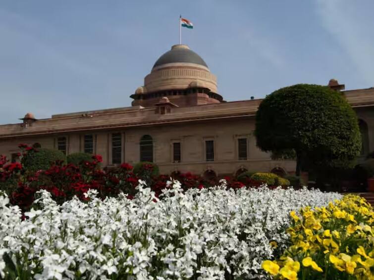 Rashtrapati Bhavan Historical Mughal Gardens renamed as Amrit Udyan Mughal Garden Name Changed: राष्ट्रपती भवनातल्या ऐतिहासिक मुघल गार्डनचं नाव बदललं, आता 'अमृत उद्यान' म्हणून ओळखलं जाणार