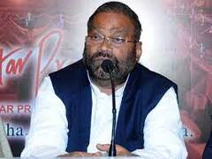 स्वामी प्रसाद मौर्य के बयान के बाद भड़के मुख्य पुजारी, कहा- 'जो सिर काटकर लाएगा, उसे 500 दूंगा'