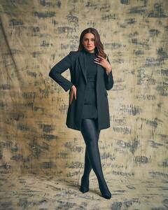 Huma Qureshi Photoshoot: ब्युटी इन ब्लॅक; हुमा कुरेशीने बॉसी लूकमध्येही दाखवली ग्लॅमरस स्टाईल