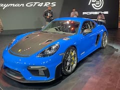 Porsche 718 Cayman GT4 RS: পাওয়ারের সঙ্গে দুর্দান্ত লুক, দেখে নিন এই স্পোর্টস কারের ছবি