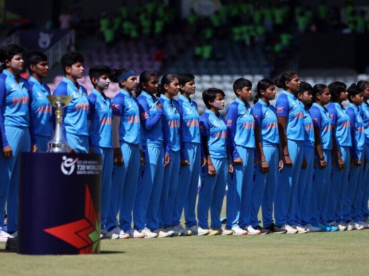 U19 Women's T20 World Cup 2023: टीम इंडिया को कप्तान शेफाली का 'स्पेशल मैसेज', बताया मैच के दौरान किस बात का खास रखना है खयाल U19 Womens T20 World Cup 2023 India vs England Women U19 Final Shafali Verma special message for team india U19 Women's T20 World Cup 2023: टीम इंडिया को कप्तान शेफाली का 'स्पेशल मैसेज', बताया मैच के दौरान किस बात का खास रखना है खयाल