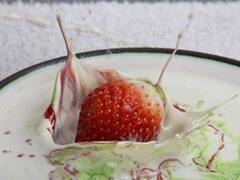 Strawberry Splash: सर्दी में भी खट्टे ड्रिंक का लेना चाहते हैं मजा, तो घर पर बनाएं स्ट्रॉबेरी सागो ड्रिंक