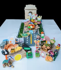 In Pics: दिल्ली के इस रेस्टोरेंट में मिला रहा 'परेड थाली', तस्वीरों में देखें इसकी खासियत