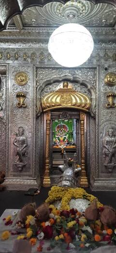 Photo : रथसप्तमी निमित्त तुळजाभवानी देवीची रथ अलंकार महापूजा