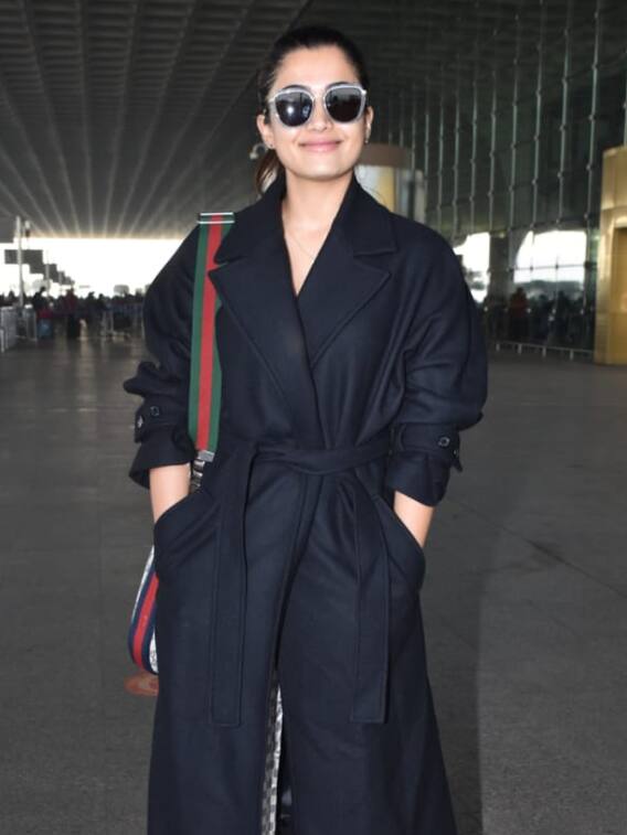 Rashmika Mandanna Sports Fabulous Look At The Airport