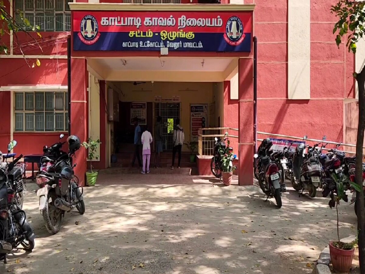 Crime: உணவு டெலிவரி ஊழியர் மீது  சரமாரியாக தாக்குதல் - வேலூரில் அதிர்ச்சி