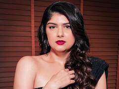 Photo : अंशुला कपूरचा काळ्या रंगाच्या स्वारोवस्की क्रिस्टल साडीमधील सुंदर लूक