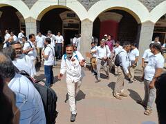 Pune News: रम्य ते बालपण! तोच गणवेश अन् तीच शाळा; नुमवी शाळेत भरली माजी विद्यार्थ्यांची शाळा