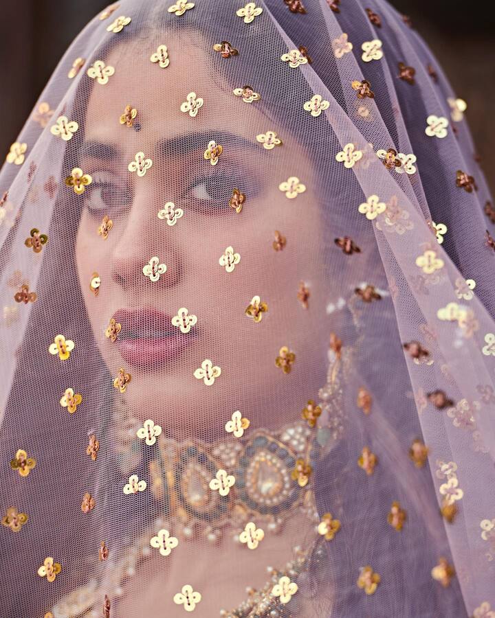 జాన్వీ కపూర్ అందమైన ఫోటోలు -Image Credit: Janhvi Kapoor/Instagram