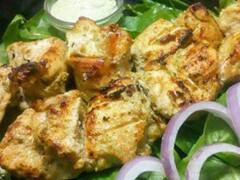 Chicken Malai Kebab: हरी चटनी के साथ 'चिकन मलाई कबाब' बनाएं, इफ्तार पार्टी में शामिल करें