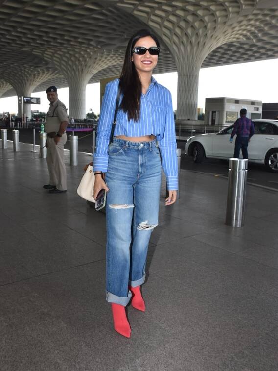 Jasmin Bhasin Spotted At Mumbai Airport In Casual Wear. See Pics