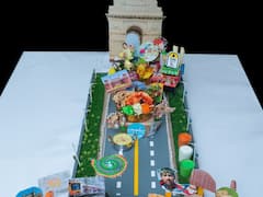 In Pics: दिल्ली के इस रेस्टोरेंट में मिला रहा 'परेड थाली', तस्वीरों में देखें इसकी खासियत