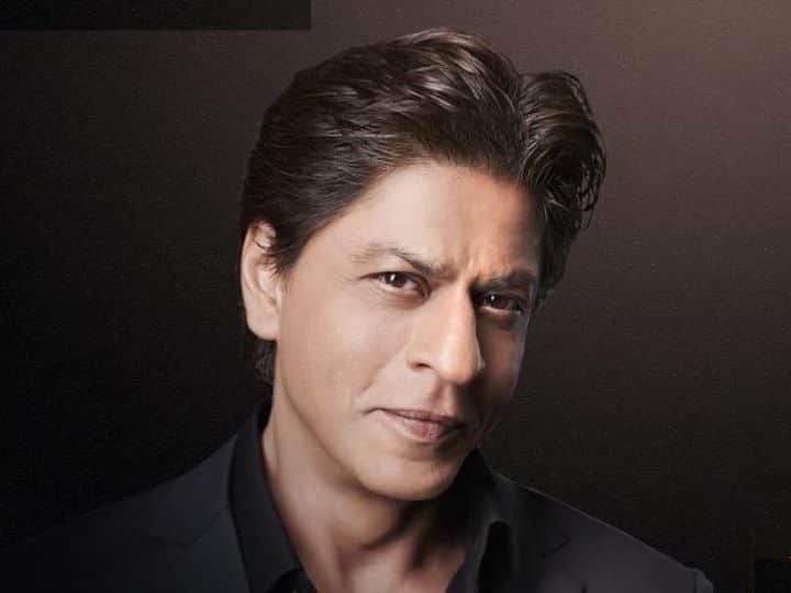 SRK Movies On OTT: सुपरस्टार शाहरुख खान की नाम इन दिनों फिल्म 'पठान' को लेकर चर्चा में बना हुआ है. इससे आप ओटीटी पर किंग खान की उन फिल्मों का मजा ले सकते हैं, जिन्होंने सबसे ज्यादा कमाई की है.