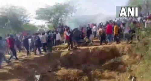 A chartered aircraft crashed in Bharatpur Rajasthan Aircraft Crash: રાજસ્થાનના ભરતપુરમાં ટેકનિકલ ખામીના કારણે વિમાન ક્રેશ