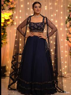 भोजपुरी ऐक्ट्रेस अक्षरा सिंह के 10 आईकॉनिक एथनिक लुक