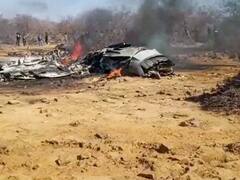 Aircraft Crash: मध्य प्रदेश में सुखोई और मिराज आपस में टकराए, प्लेन के उड़े परखच्चे, देखिए तस्वीरें