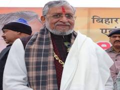 बिहार के लिए स्पेशल स्टेटस की मांग को लेकर तिलमिलाए सुशील मोदी, गुस्से में नीतीश-लालू को बहुत कुछ कहा