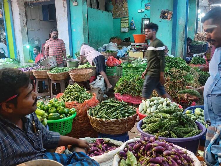 vegetable price list for 28th january 2023 in koyambedu market chennai Vegetables Price: குறைந்தது பீன்ஸ், தக்காளி விலை.. மற்ற காய்கறிகளின் விலை என்ன? இன்றைய காய்கறிகளின் விலை நிலவரம்..