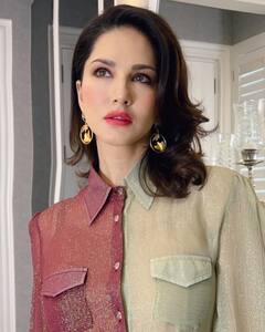 Sunny Leone Bold Look: पार्टी में रखना चाहती हैं ग्लैमरस लुक, सनी लियोन के इस लुक को रिक्रिएट करना होगा परफेक्ट