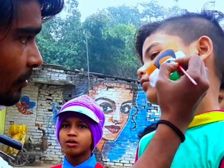 Siwan News: Artist of Siwan showed amazing artwork on the cheeks of children, Bollywood Actor Sonu Sood shared on social media ann Siwan News: सीवान के कलाकार ने बच्चों के गाल पर दिखाई गजब कलाकारी, सोनू सूद ने सोशल मीडिया पर किया शेयर, अब हर जगह चर्चा